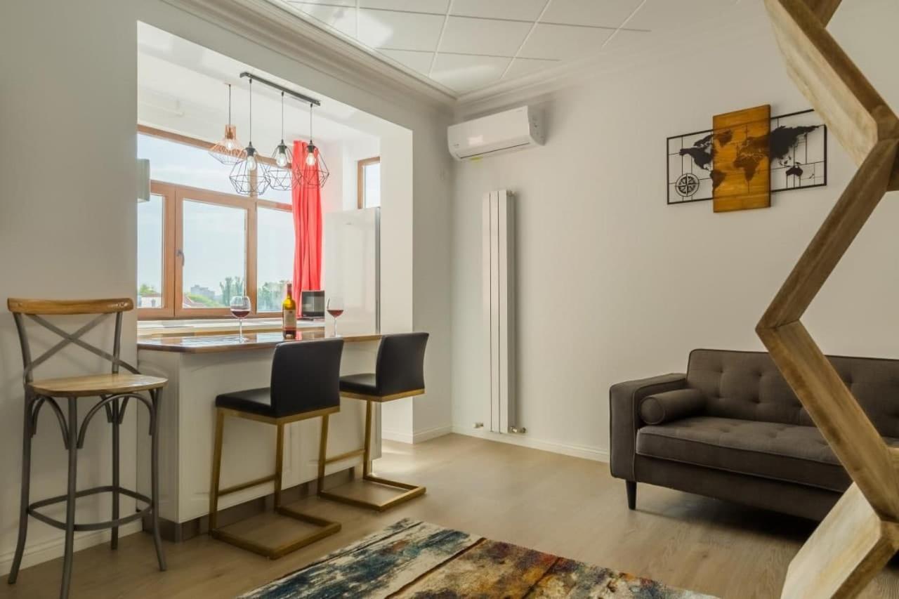 Inova Central Apartment Bucharest Exterior photo